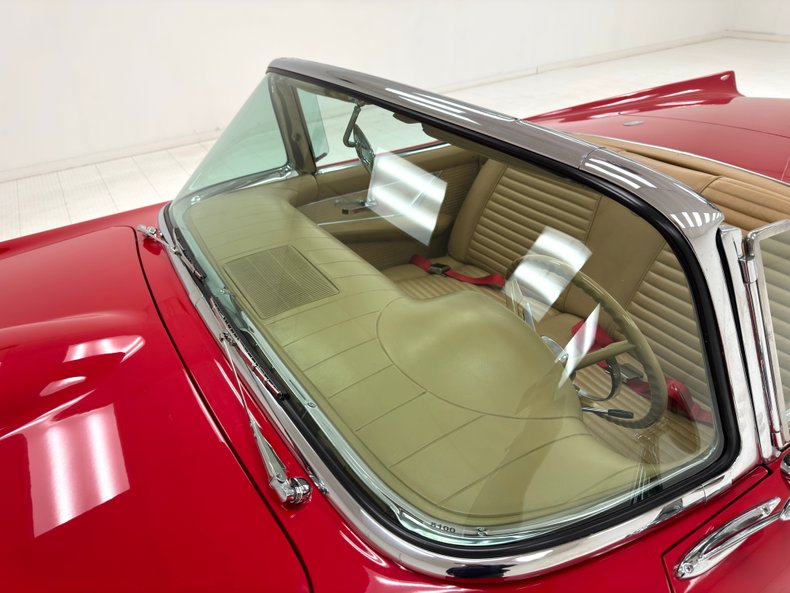 Ford-Thunderbird-1957-Flame-Red-Saddle-1