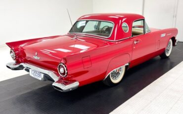 Ford-Thunderbird-1957-Flame-Red-Saddle-11