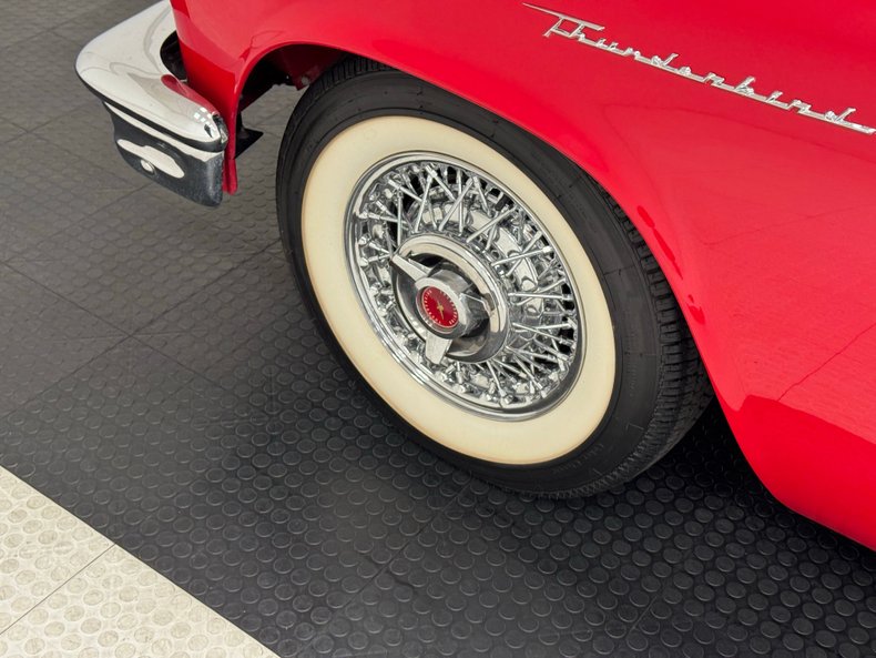 Ford-Thunderbird-1957-Flame-Red-Saddle-18