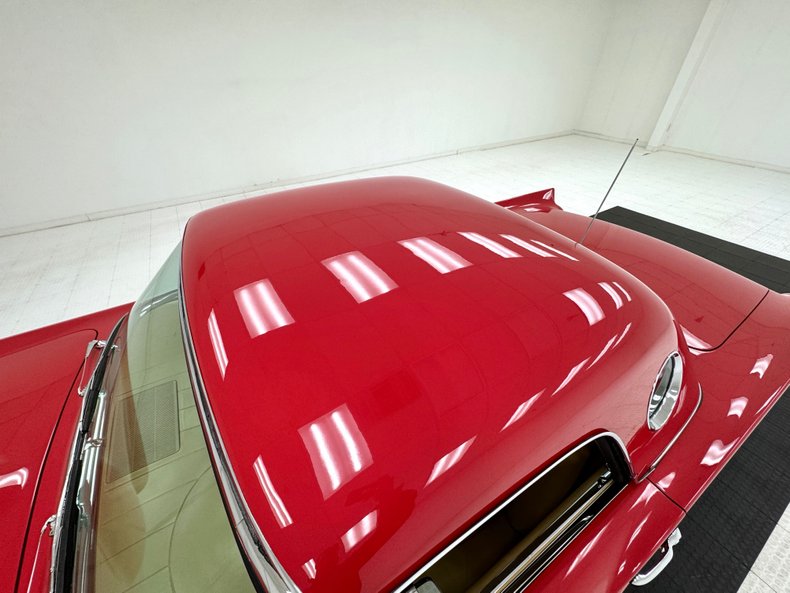 Ford-Thunderbird-1957-Flame-Red-Saddle-19
