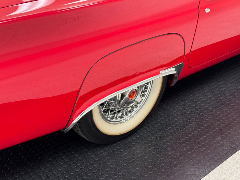 Ford-Thunderbird-1957-Flame-Red-Saddle-27