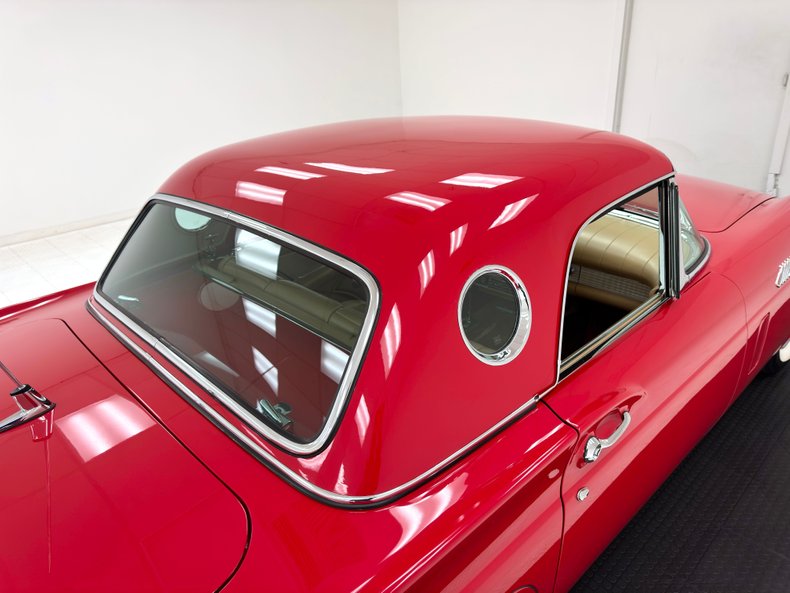Ford-Thunderbird-1957-Flame-Red-Saddle-28