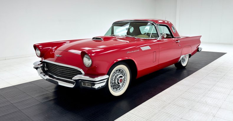 Ford-Thunderbird-1957-Flame-Red-Saddle-3