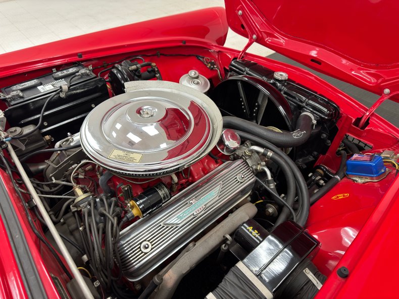 Ford-Thunderbird-1957-Flame-Red-Saddle-33