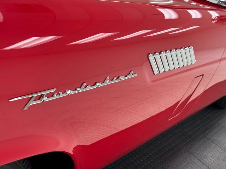 Ford-Thunderbird-1957-Flame-Red-Saddle-4