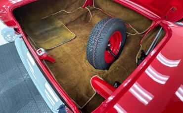 Ford-Thunderbird-1957-Flame-Red-Saddle-40