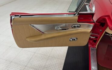 Ford-Thunderbird-1957-Flame-Red-Saddle-41