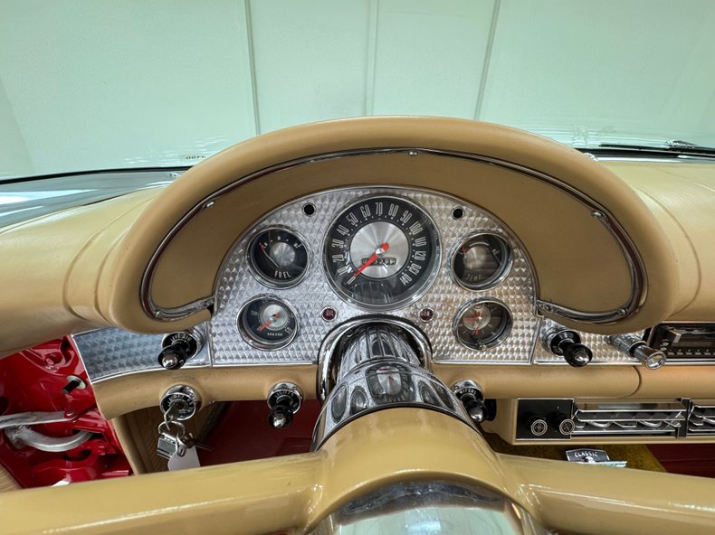 Ford-Thunderbird-1957-Flame-Red-Saddle-48