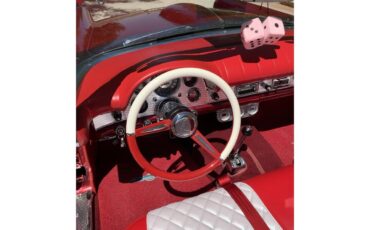 Ford-Thunderbird-1957-Kandy-Apple-Red-Gold-flake-Red-and-white-quilted-59