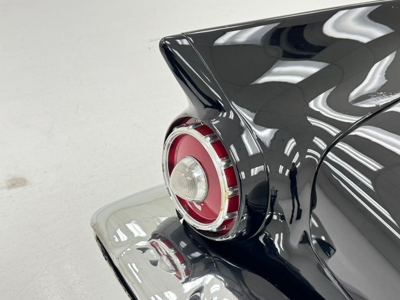 Ford-Thunderbird-1957-Raven-Black-Black-21