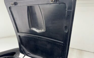 Ford-Thunderbird-1957-Raven-Black-Black-32