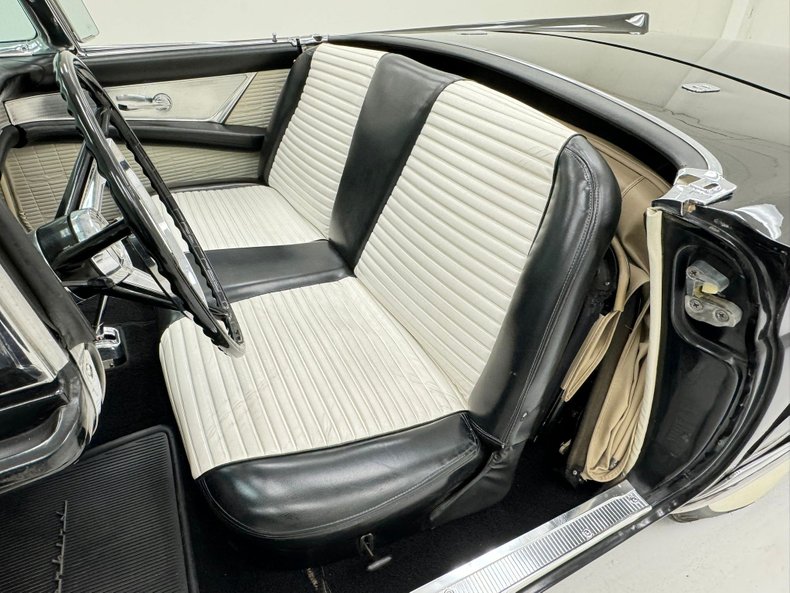 Ford-Thunderbird-1957-Raven-Black-Black-44