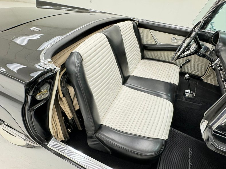 Ford-Thunderbird-1957-Raven-Black-Black-46