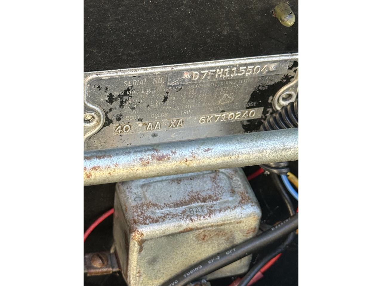 Ford-Thunderbird-1957-Raven-black-Back-and-white-2-tin-16