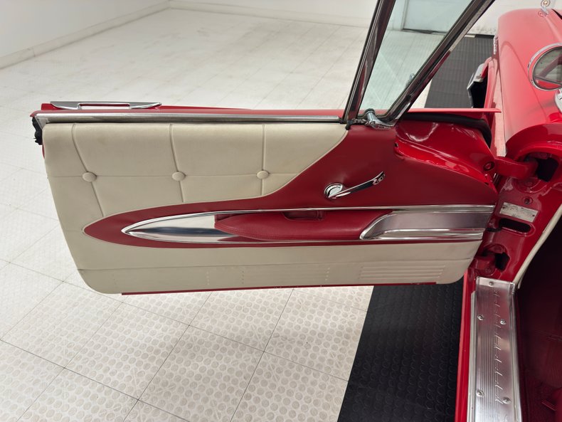 Ford-Thunderbird-1958-Rangoon-Red-Red-43