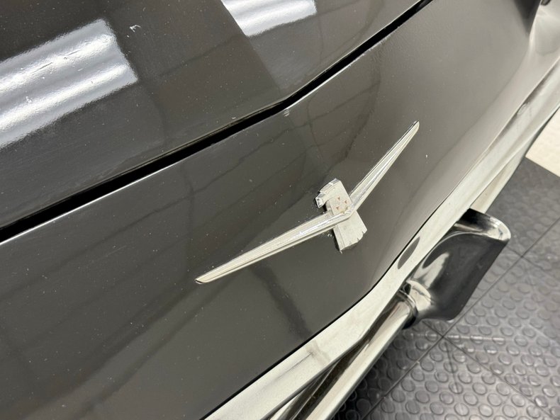 Ford-Thunderbird-1960-Raven-Black-Red-15