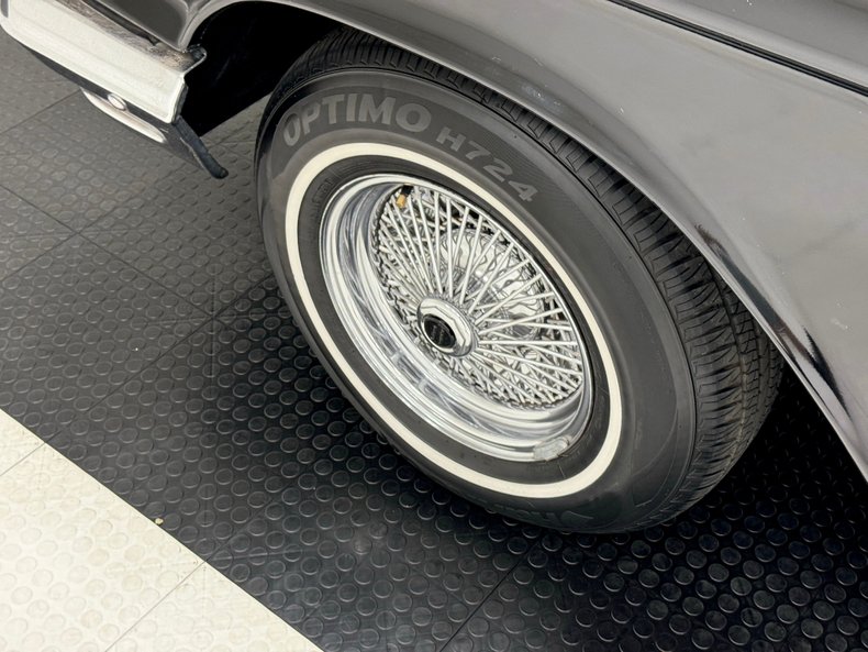 Ford-Thunderbird-1960-Raven-Black-Red-23