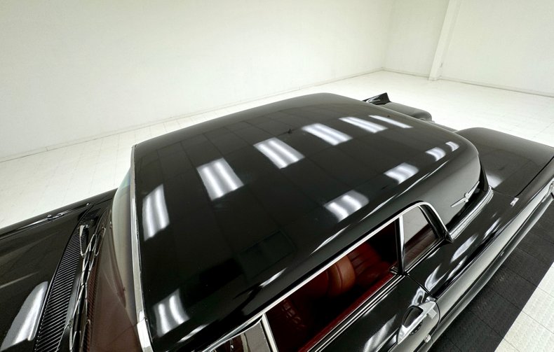 Ford-Thunderbird-1960-Raven-Black-Red-25