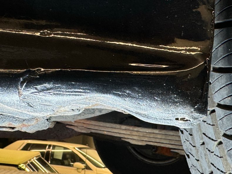 Ford-Thunderbird-1960-Raven-Black-Red-34