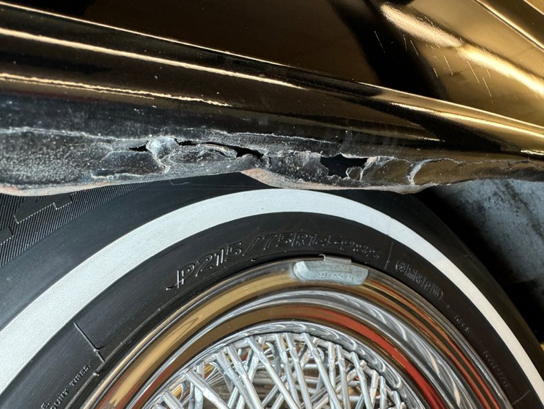 Ford-Thunderbird-1960-Raven-Black-Red-35