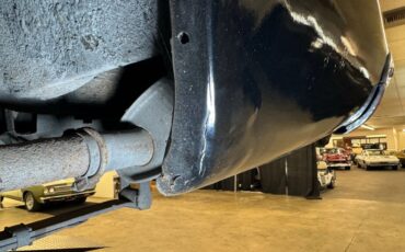 Ford-Thunderbird-1960-Raven-Black-Red-36