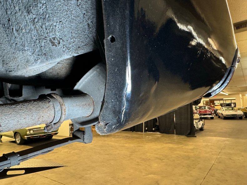 Ford-Thunderbird-1960-Raven-Black-Red-36