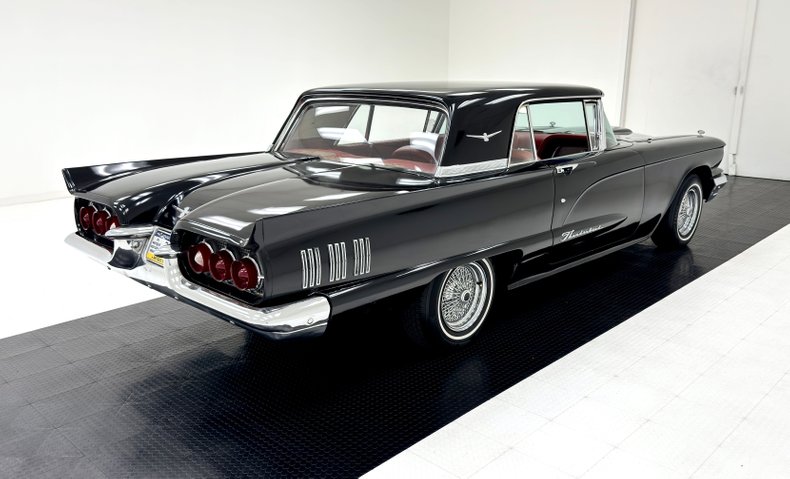 Ford-Thunderbird-1960-Raven-Black-Red-4