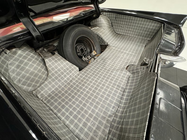 Ford-Thunderbird-1960-Raven-Black-Red-41