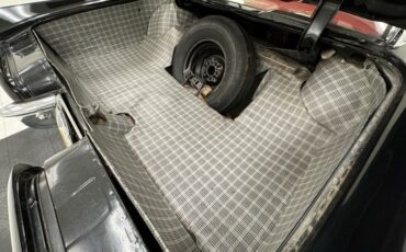 Ford-Thunderbird-1960-Raven-Black-Red-43