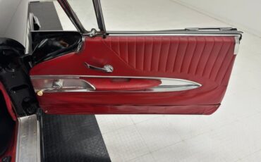 Ford-Thunderbird-1960-Raven-Black-Red-45