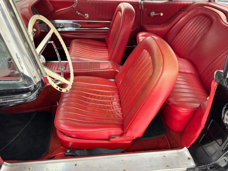 Ford-Thunderbird-1960-Raven-Black-Red-46