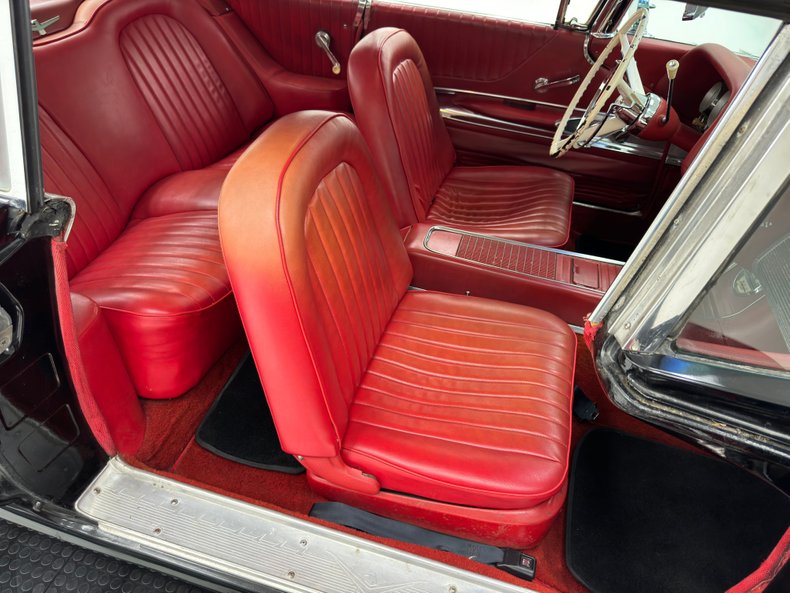 Ford-Thunderbird-1960-Raven-Black-Red-49