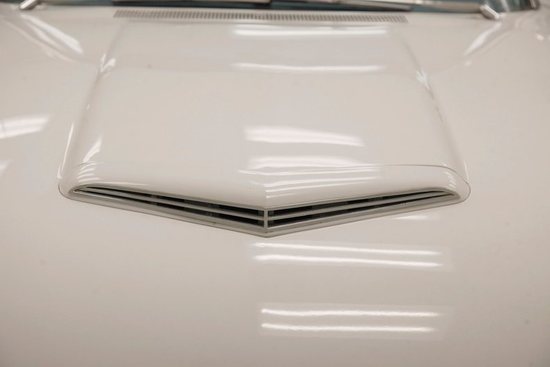 Ford-Thunderbird-1962-White-Silver-Blue-22