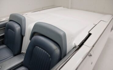 Ford-Thunderbird-1962-White-Silver-Blue-35