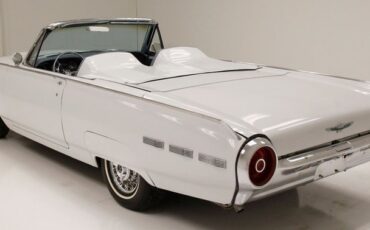 Ford-Thunderbird-1962-White-Silver-Blue-8