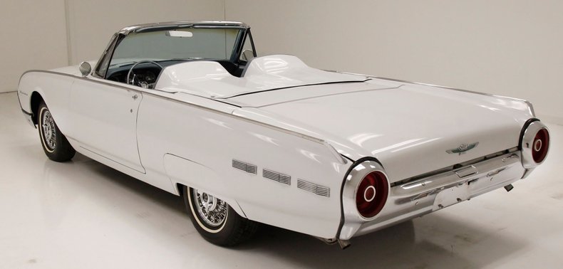 Ford-Thunderbird-1962-White-Silver-Blue-8