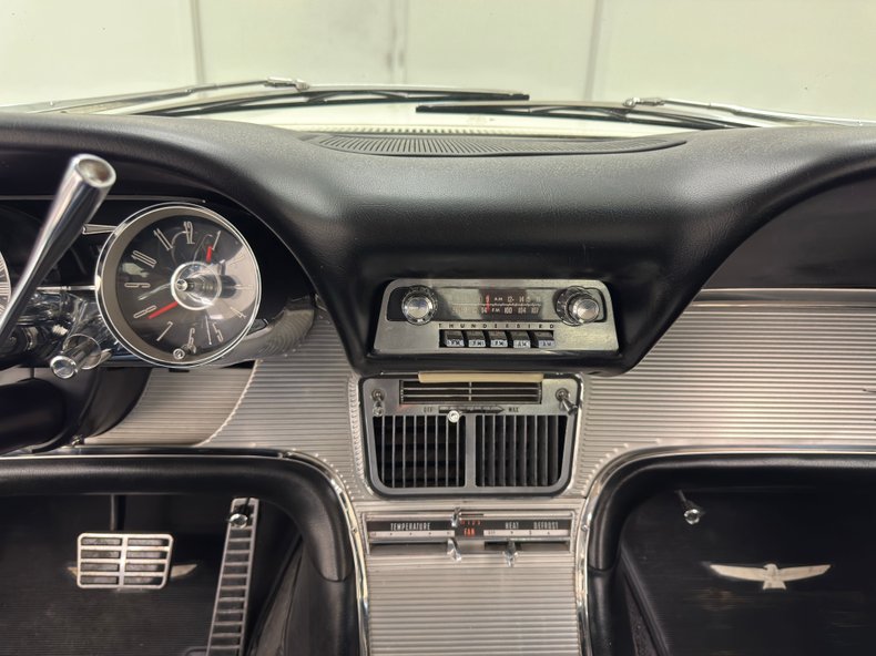 Ford-Thunderbird-1963-White-Black-11