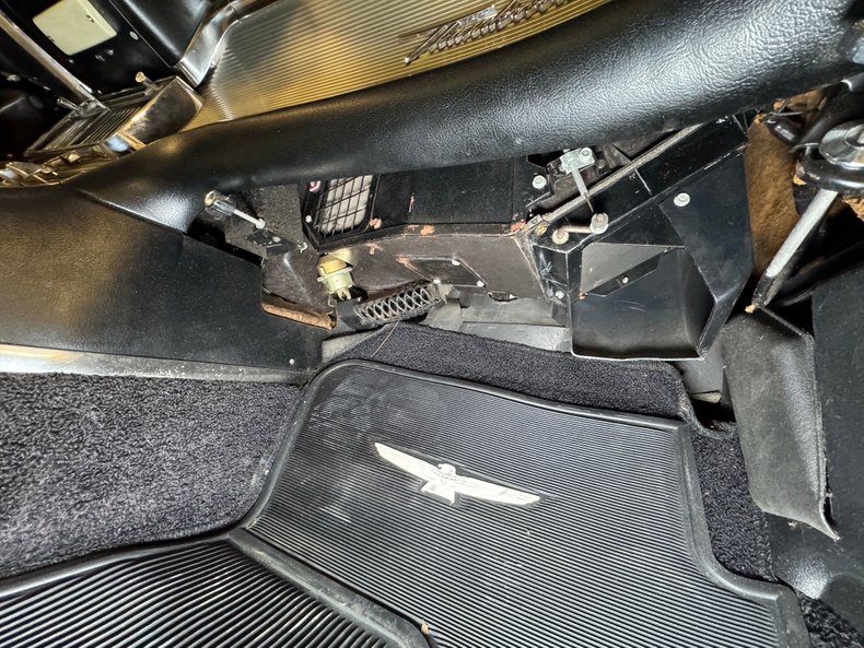 Ford-Thunderbird-1963-White-Black-16