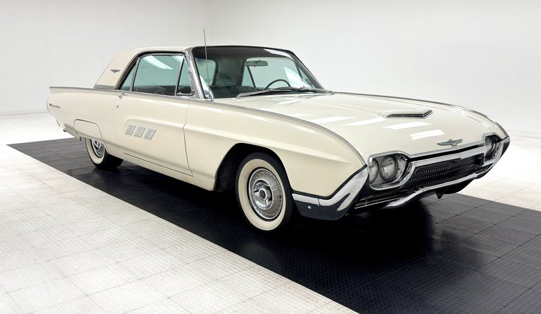 Ford-Thunderbird-1963-White-Black-17