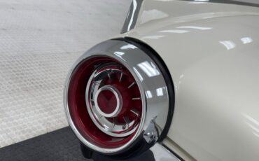 Ford-Thunderbird-1963-White-Black-2