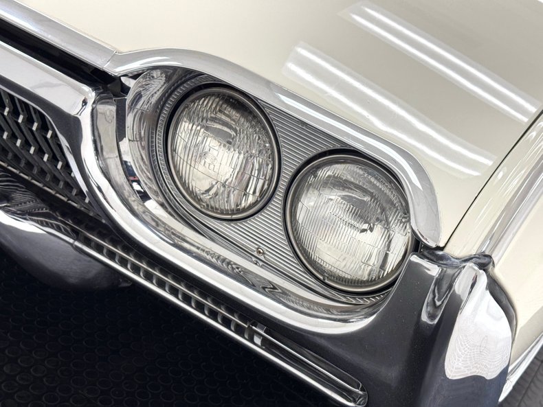 Ford-Thunderbird-1963-White-Black-22