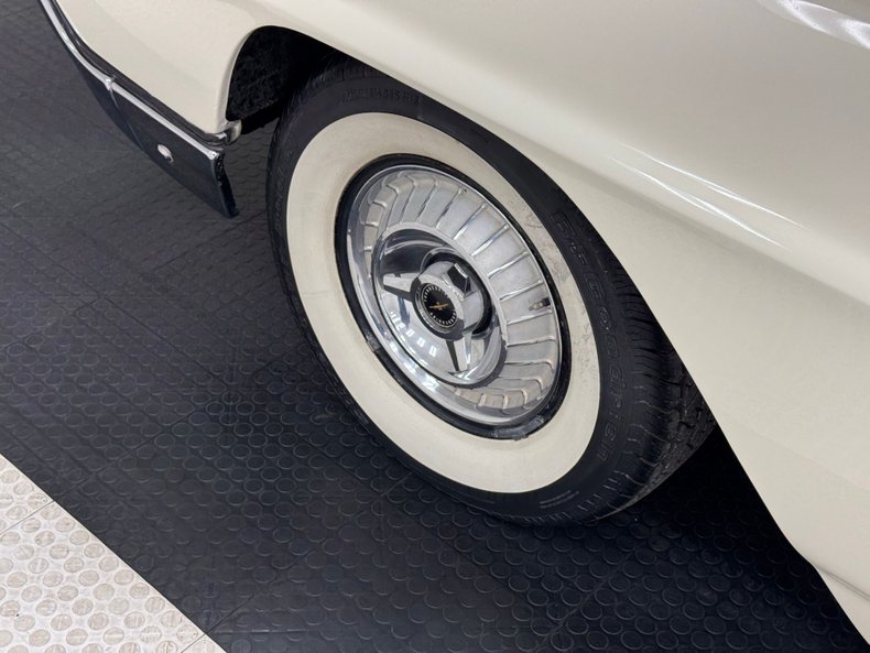 Ford-Thunderbird-1963-White-Black-23