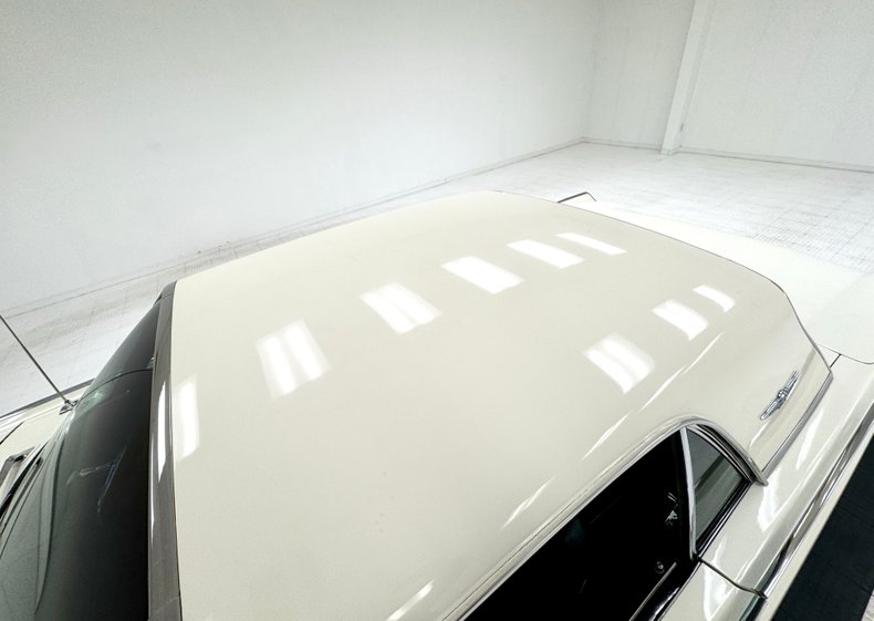 Ford-Thunderbird-1963-White-Black-25