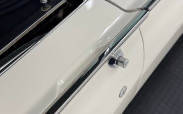 Ford-Thunderbird-1963-White-Black-27