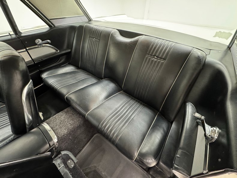 Ford-Thunderbird-1963-White-Black-42