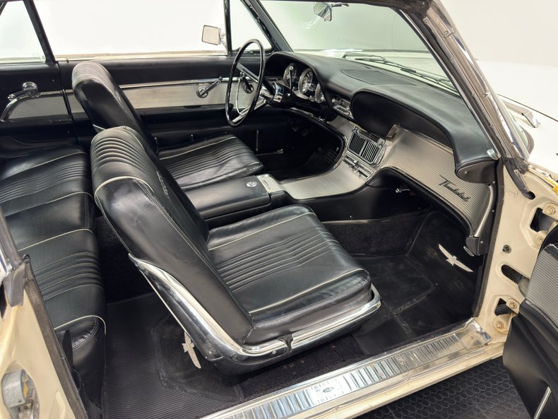 Ford-Thunderbird-1963-White-Black-47