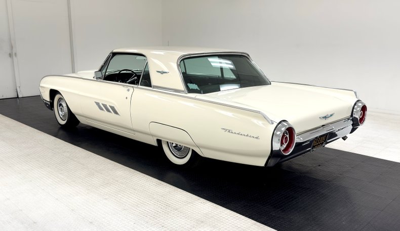 Ford-Thunderbird-1963-White-Black-5