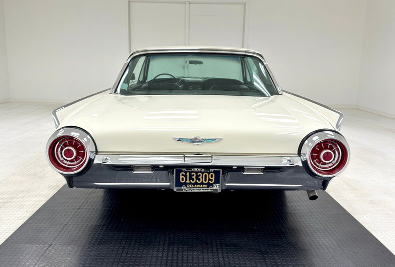 Ford-Thunderbird-1963-White-Black-6