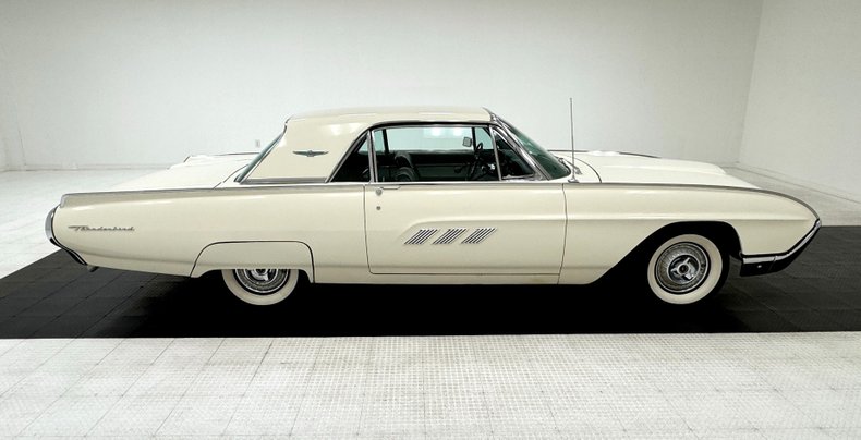Ford-Thunderbird-1963-White-Black-8