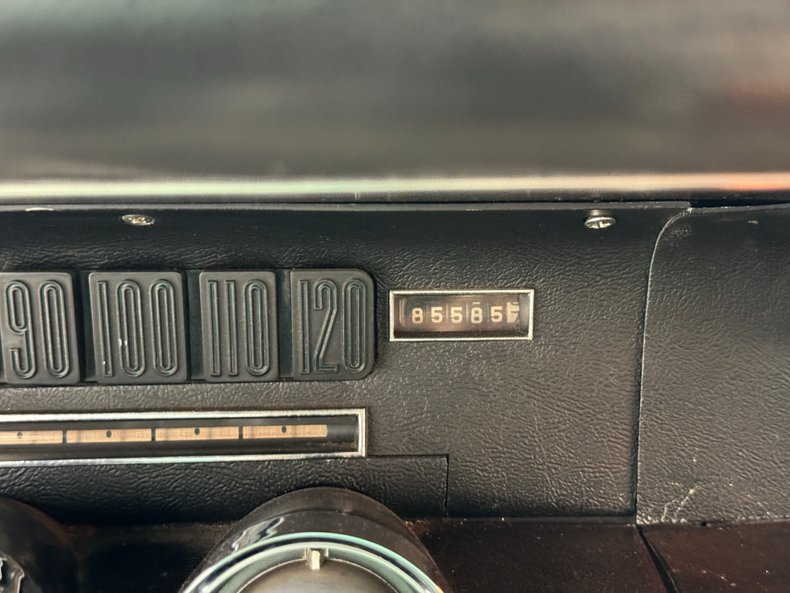 Ford-Thunderbird-1966-Sundust-Beige-Black-21